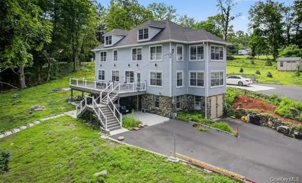 556 Lakes Road Monroe NY 10950