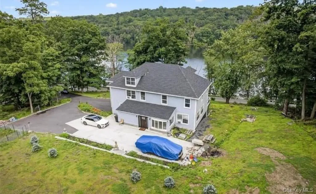 556 Lakes Road Monroe NY 10950