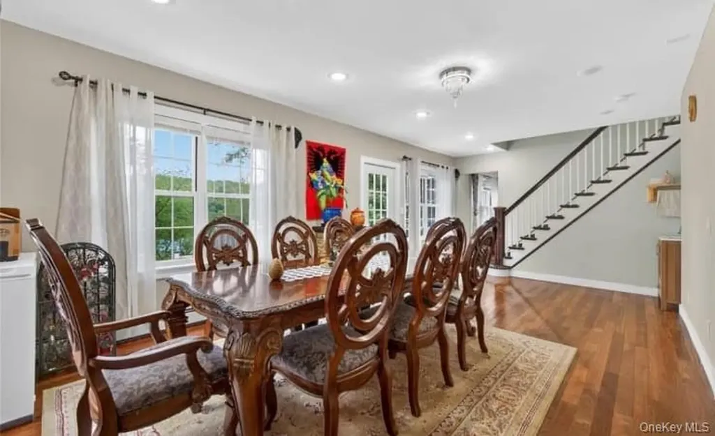 556 Lakes Road Monroe NY 10950