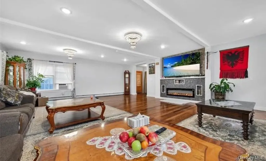556 Lakes Road Monroe NY 10950