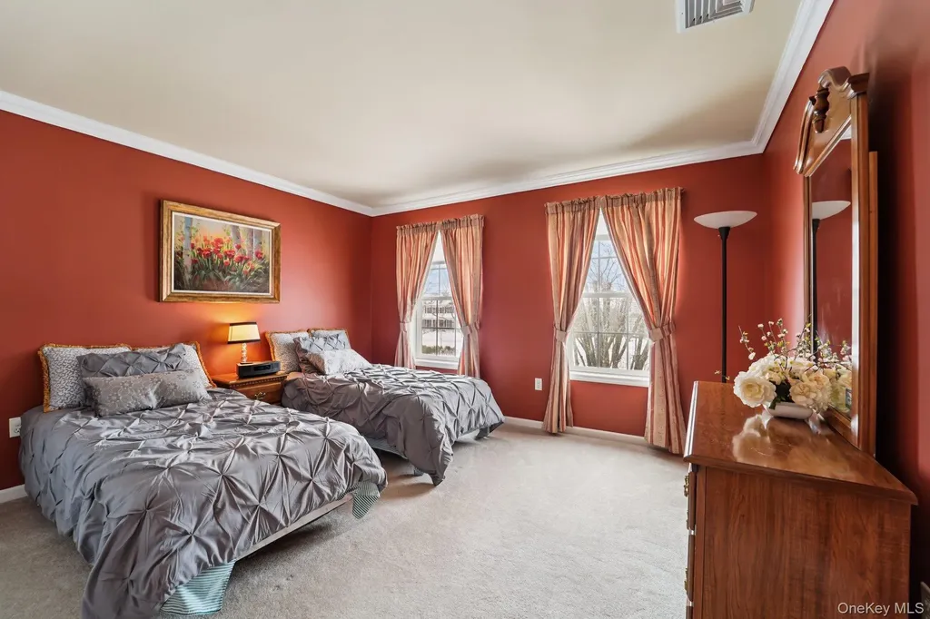 32 Mansion Ridge Boulevard Monroe NY 10950