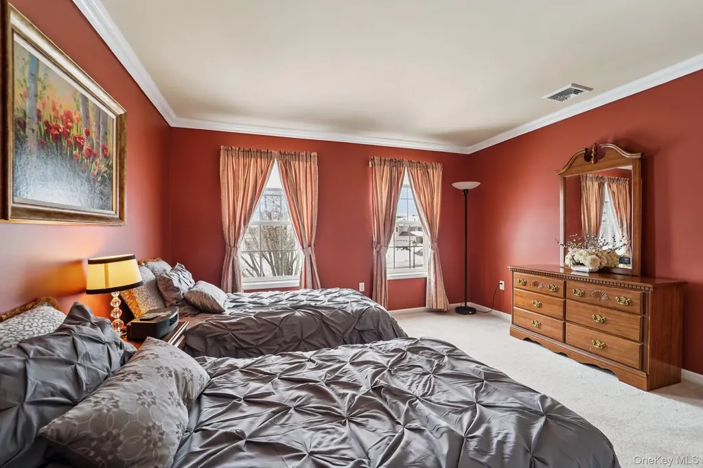 32 Mansion Ridge Boulevard Monroe NY 10950