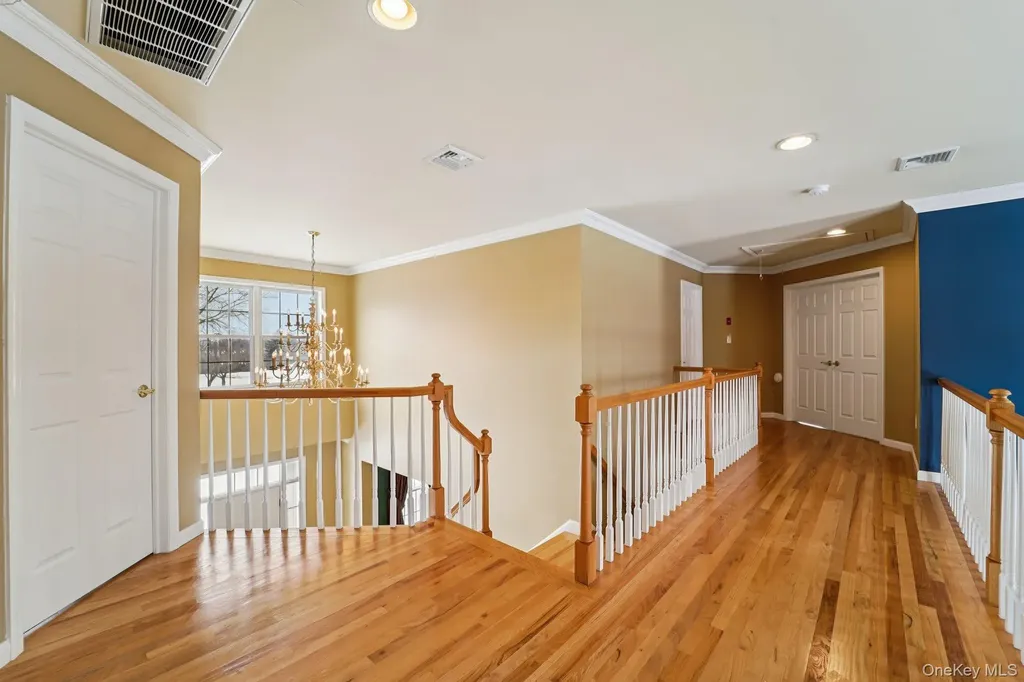32 Mansion Ridge Boulevard Monroe NY 10950