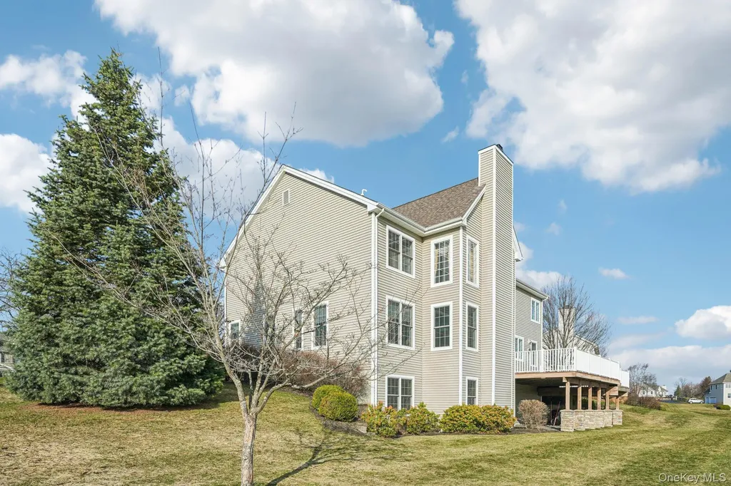 32 Mansion Ridge Boulevard Monroe NY 10950