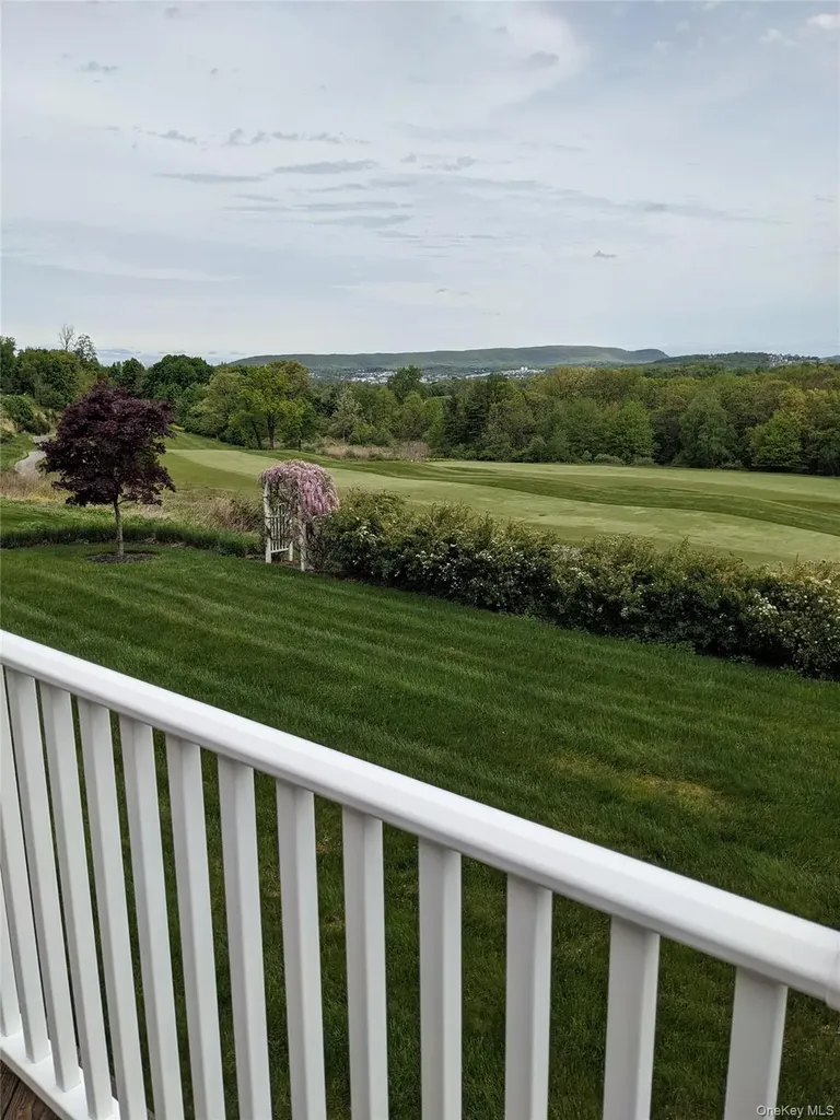 32 Mansion Ridge Boulevard Monroe NY 10950