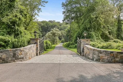 777 Armonk Road Mount Kisco NY 10549