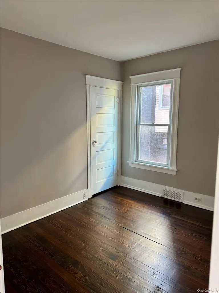 39 Innis Avenue Poughkeepsie NY 12601
