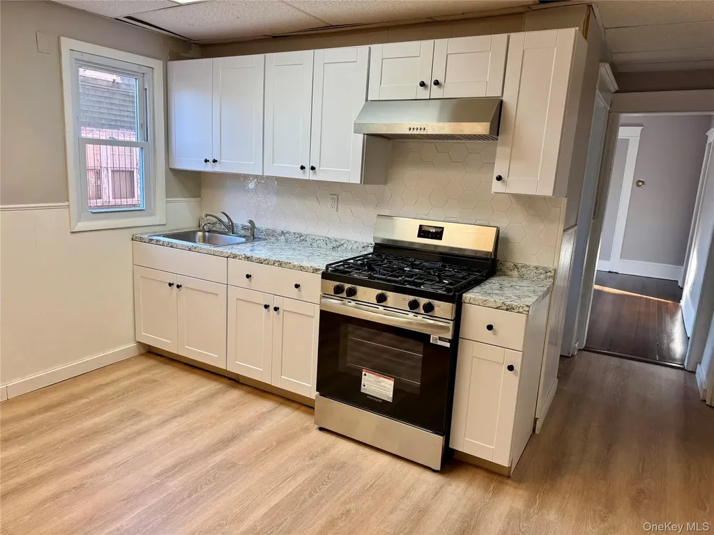 39 Innis Avenue Poughkeepsie NY 12601