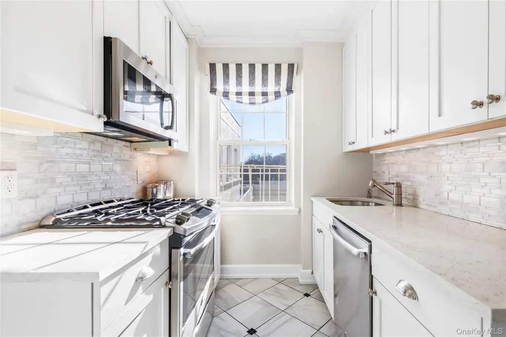 10 Brooklands Bronxville NY 10708