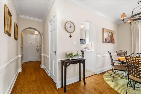 10 Brooklands Bronxville NY 10708