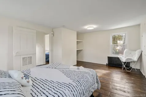 10 Albertson Street Hyde Park NY 12538