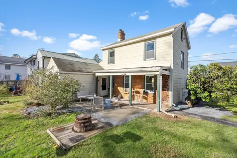 10 Albertson Street Hyde Park NY 12538