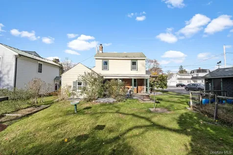 10 Albertson Street Hyde Park NY 12538