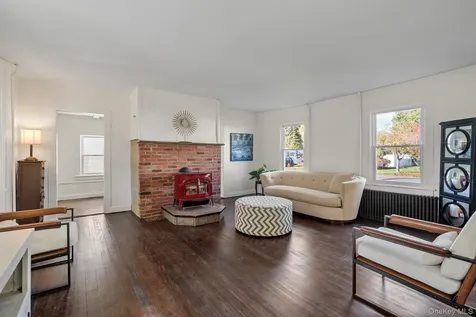 10 Albertson Street Hyde Park NY 12538