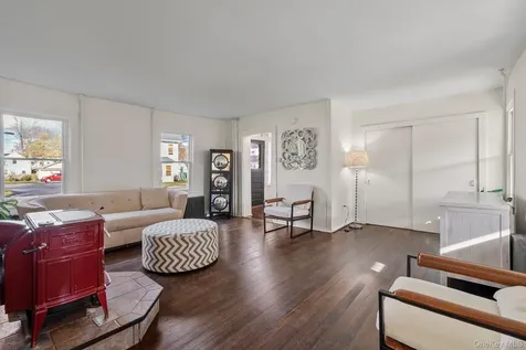 10 Albertson Street Hyde Park NY 12538