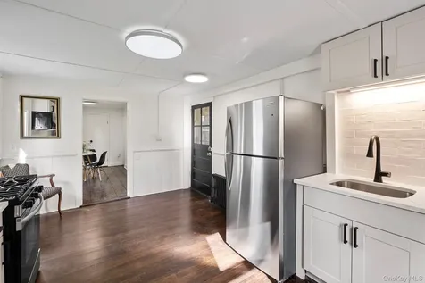 10 Albertson Street Hyde Park NY 12538