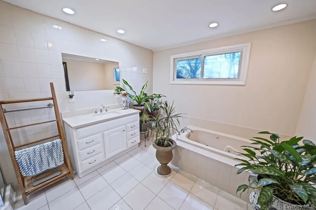 26 Neptune Road Rocky Point NY 11778