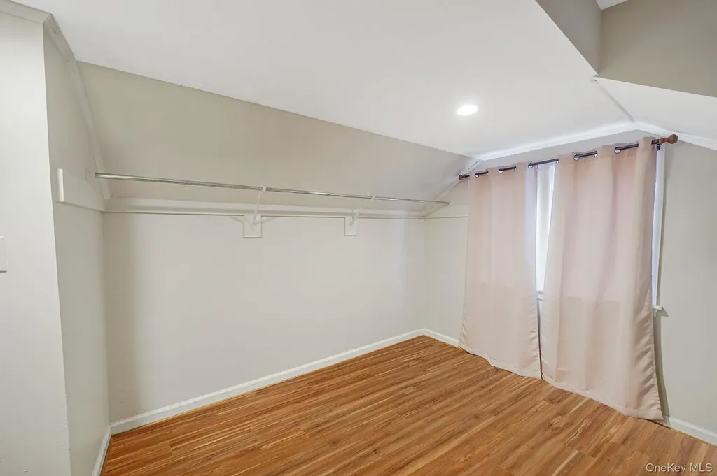26 Neptune Road Rocky Point NY 11778