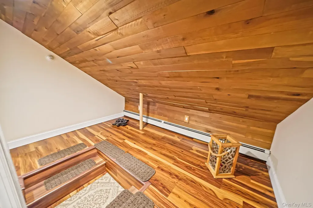 26 Neptune Road Rocky Point NY 11778