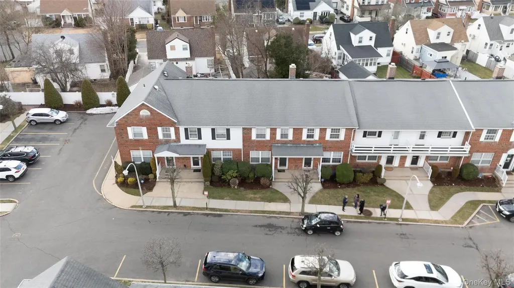 678 Front Street Hempstead NY 11550