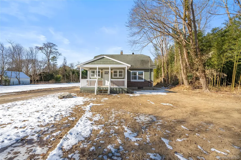 450 Munsell Road East Patchogue NY 11772