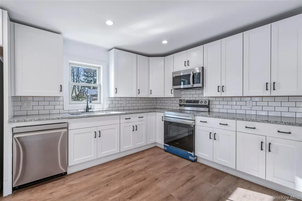 450 Munsell Road East Patchogue NY 11772