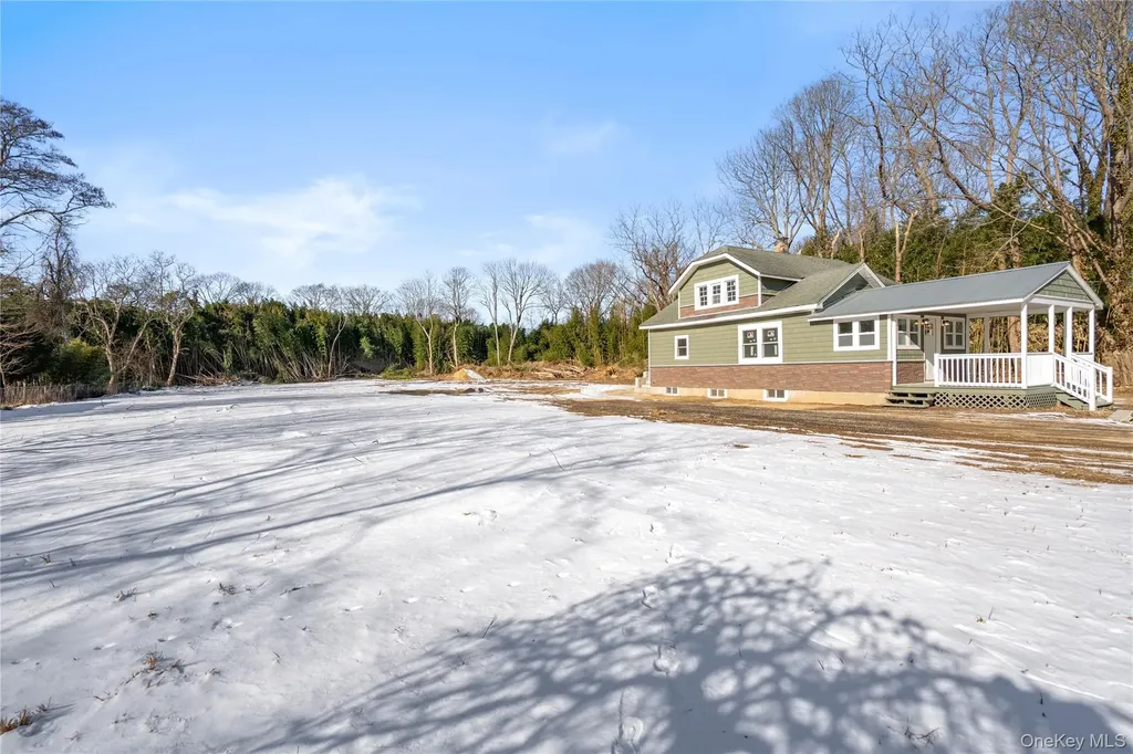 450 Munsell Road East Patchogue NY 11772