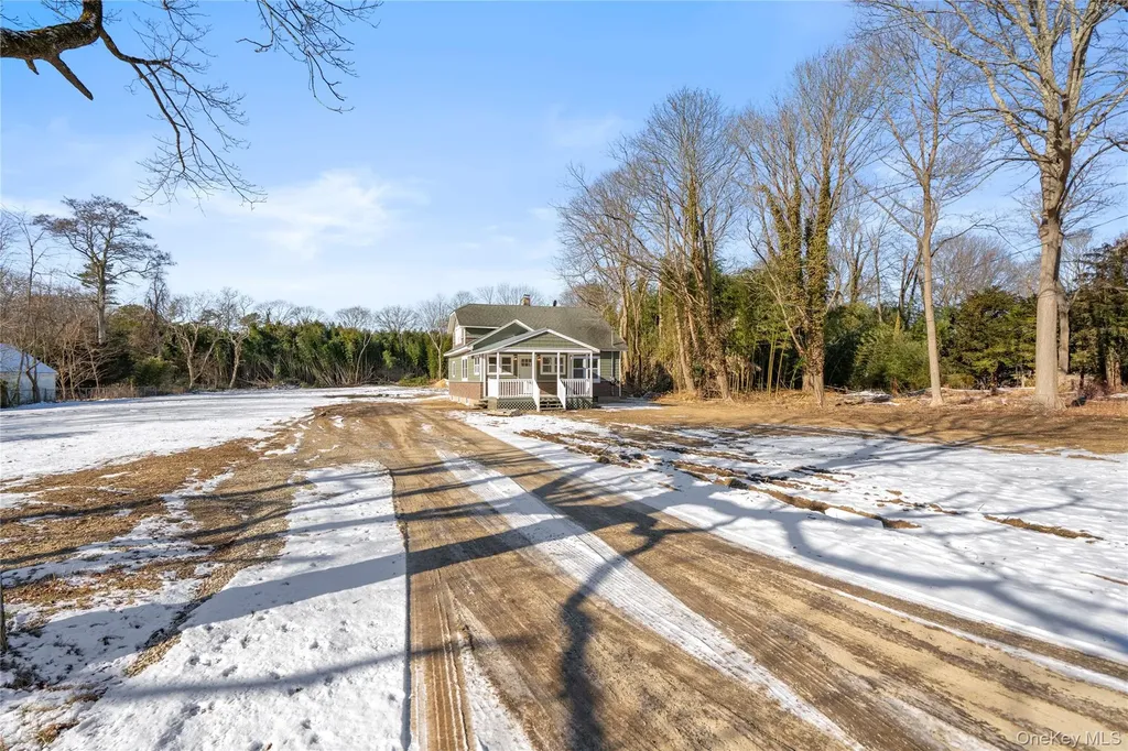 450 Munsell Road East Patchogue NY 11772