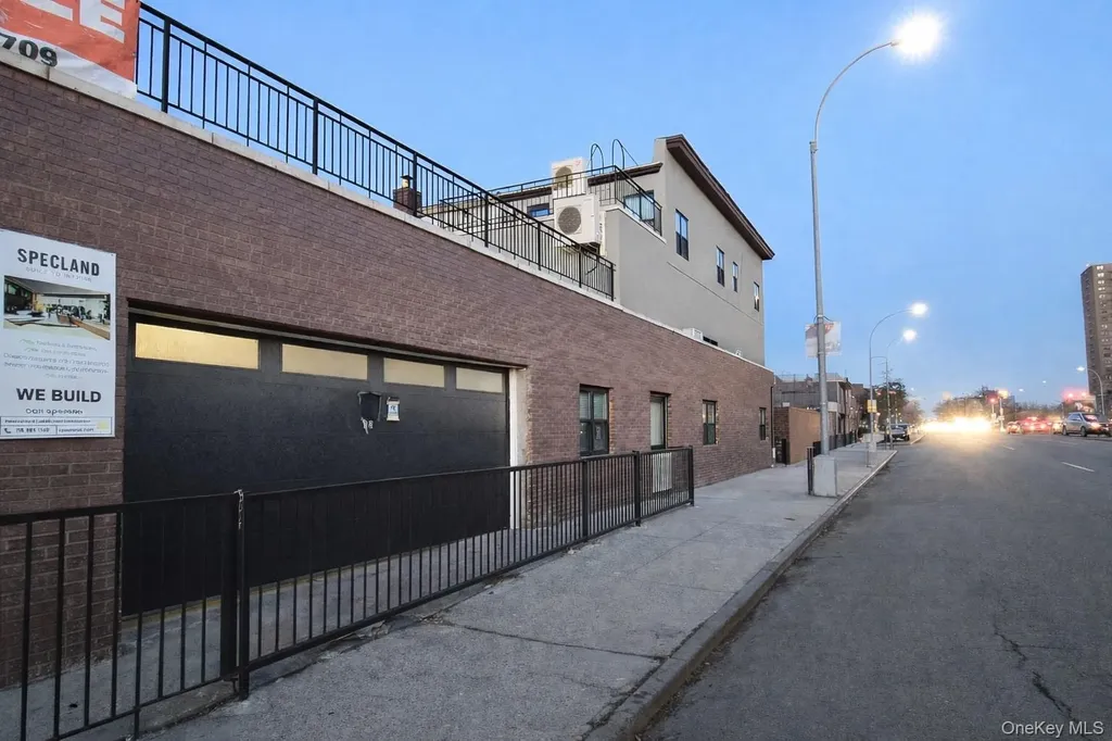 32 Radde Place Brooklyn NY 11233