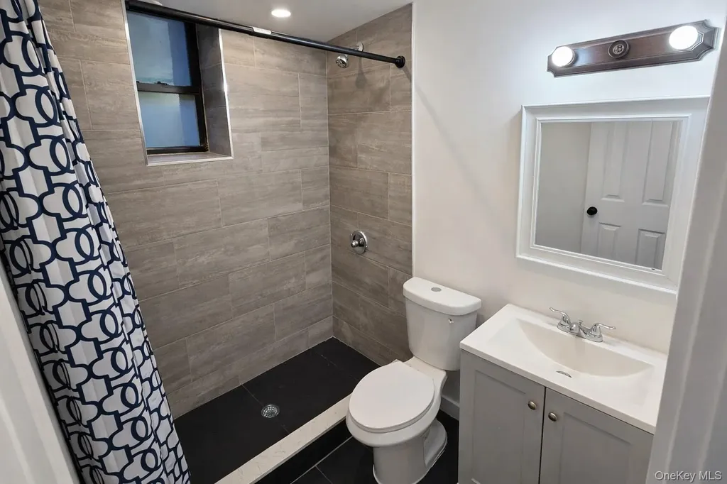 32 Radde Place Brooklyn NY 11233