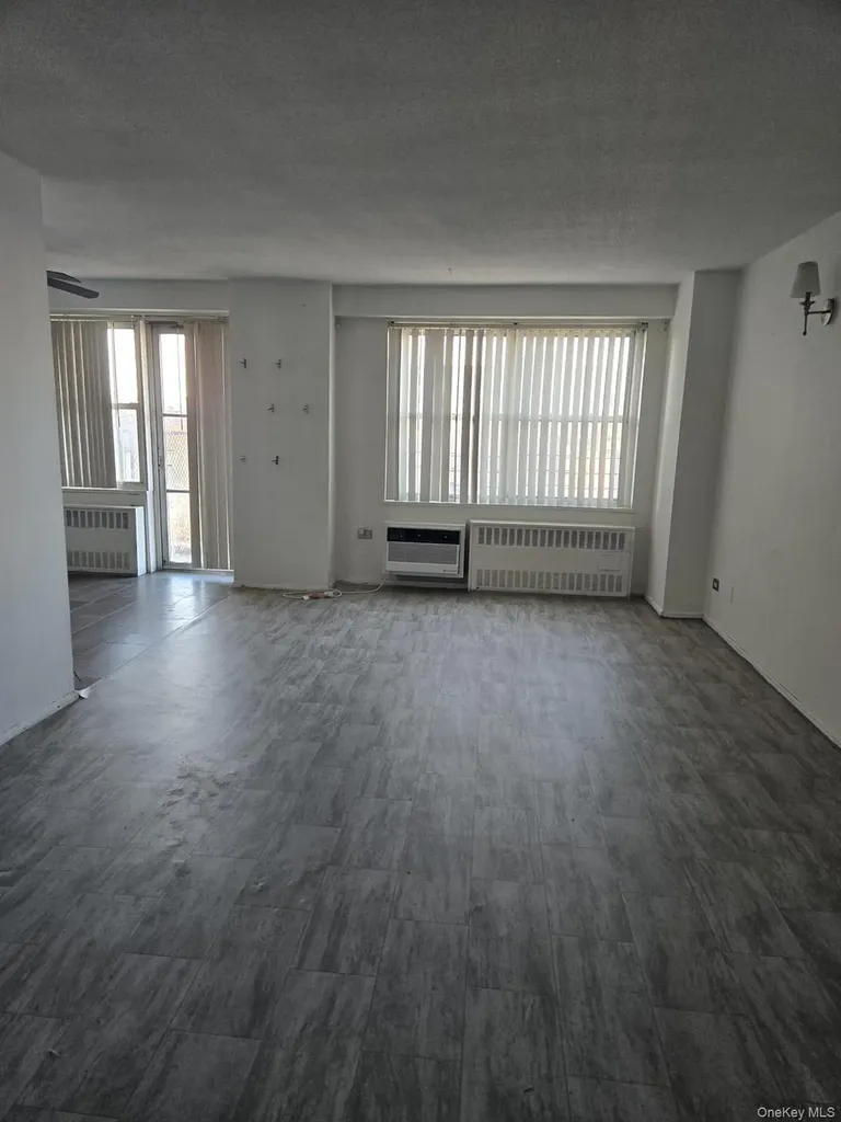 2550 Olinville Avenue Bronx NY 10467
