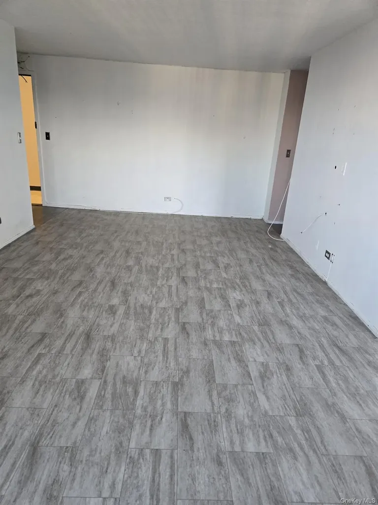 2550 Olinville Avenue Bronx NY 10467