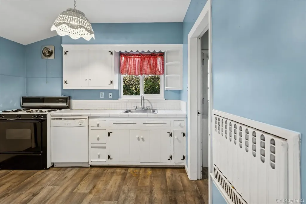 122 Broome Avenue Atlantic Beach NY 11509