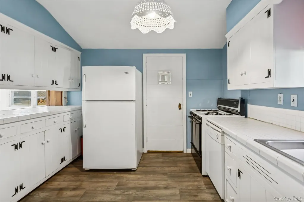 122 Broome Avenue Atlantic Beach NY 11509