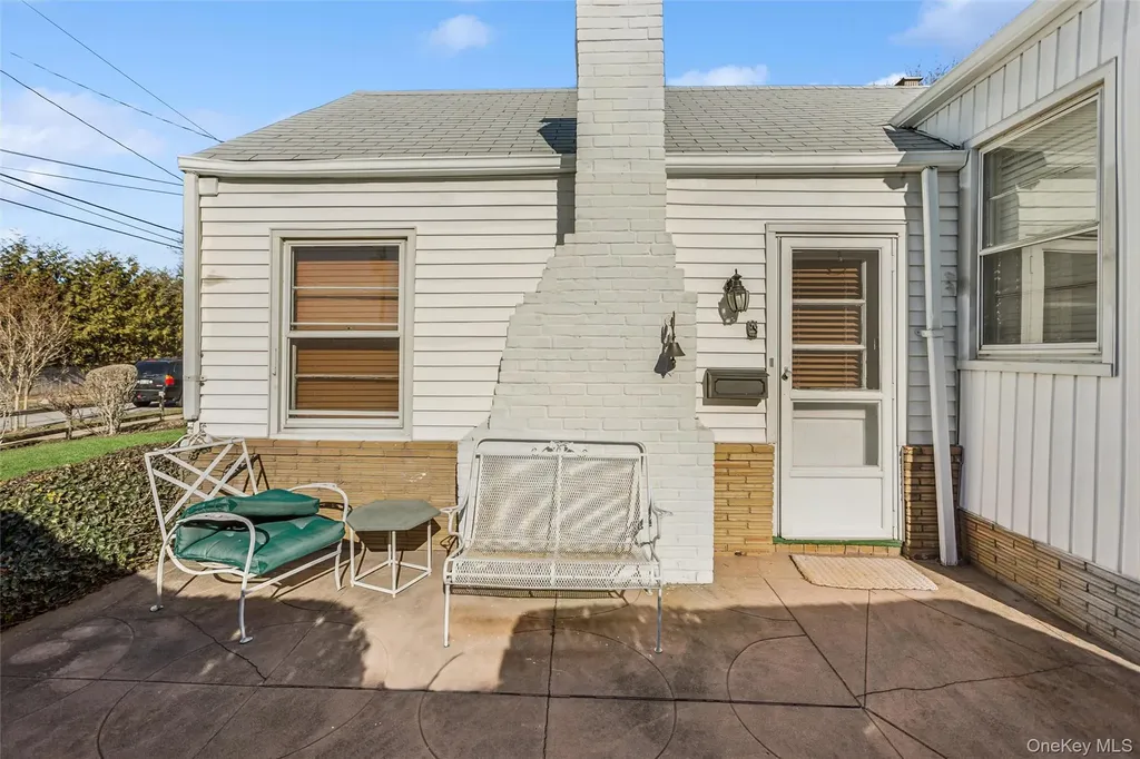 122 Broome Avenue Atlantic Beach NY 11509