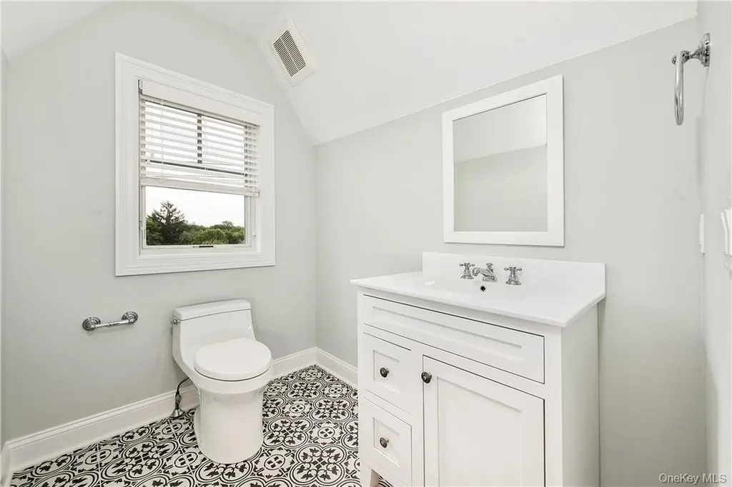 124-B Maple Avenue Rye NY 10580