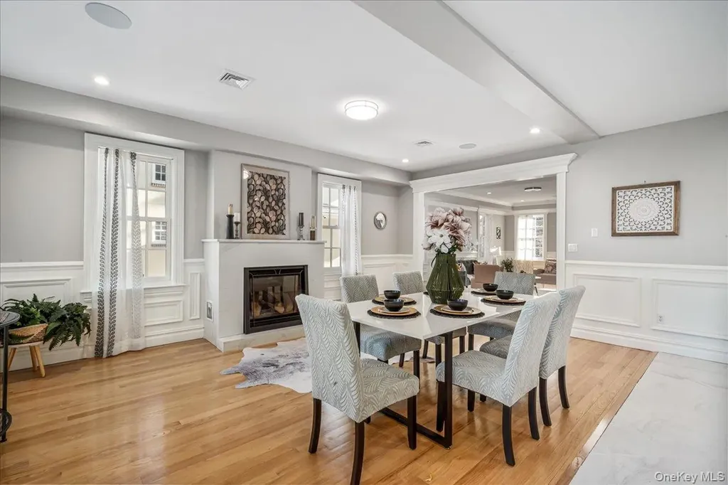 233-17 38th Drive Douglaston NY 11363