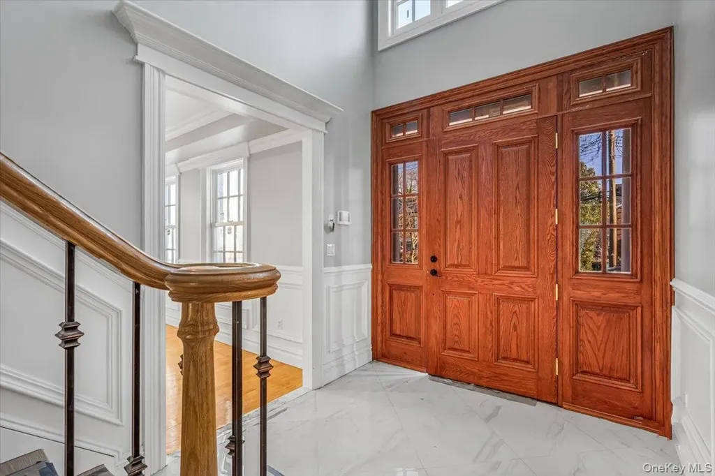 233-17 38th Drive Douglaston NY 11363