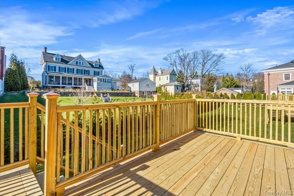 233-17 38th Drive Douglaston NY 11363