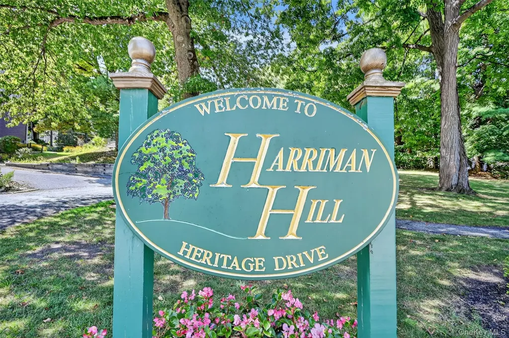 3 Heritage Drive Harriman NY 10926