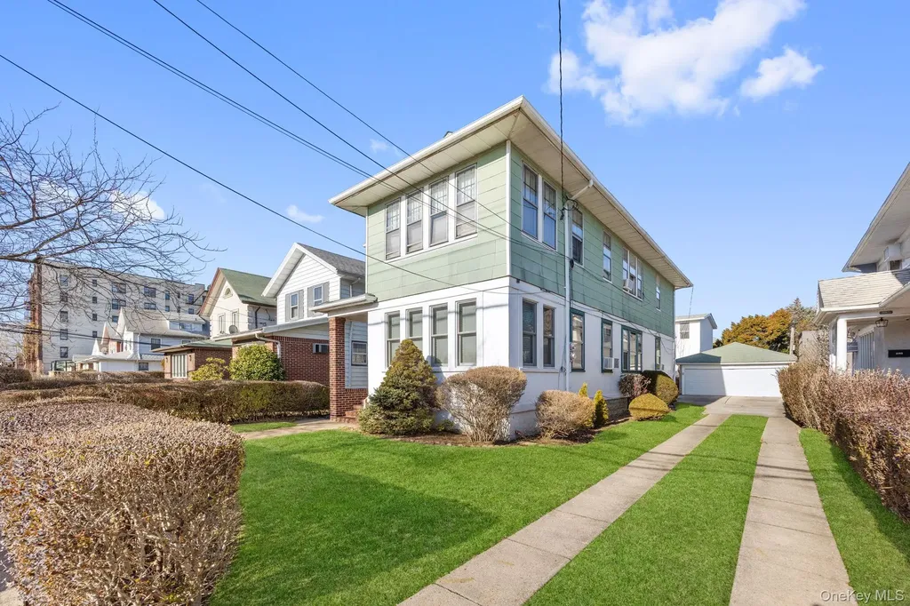 2109 Avenue R Brooklyn NY 11229