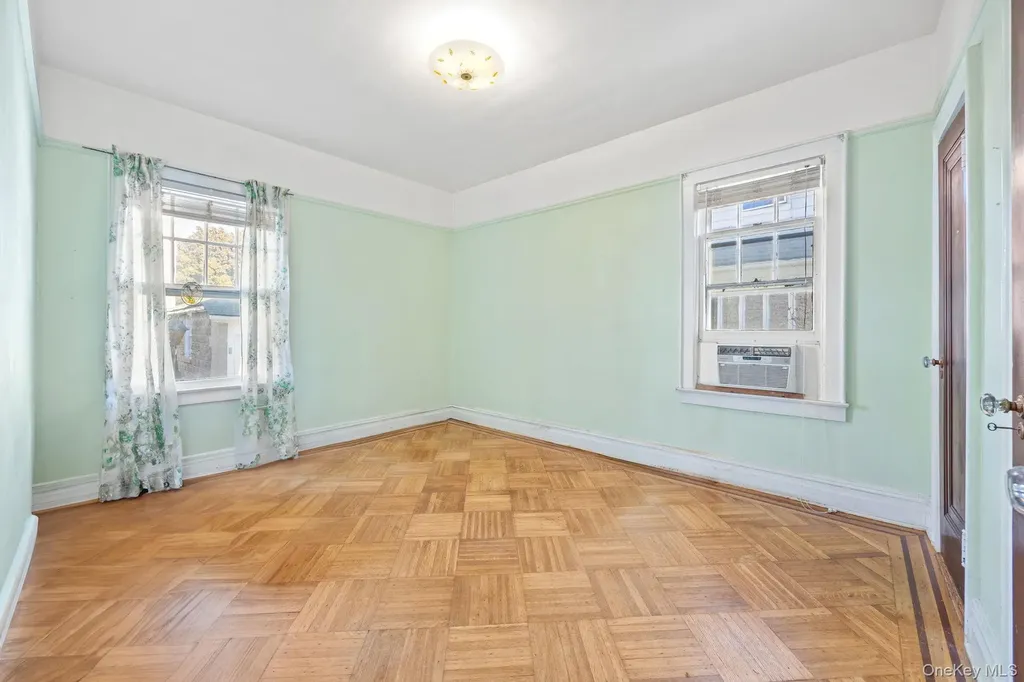 2109 Avenue R Brooklyn NY 11229