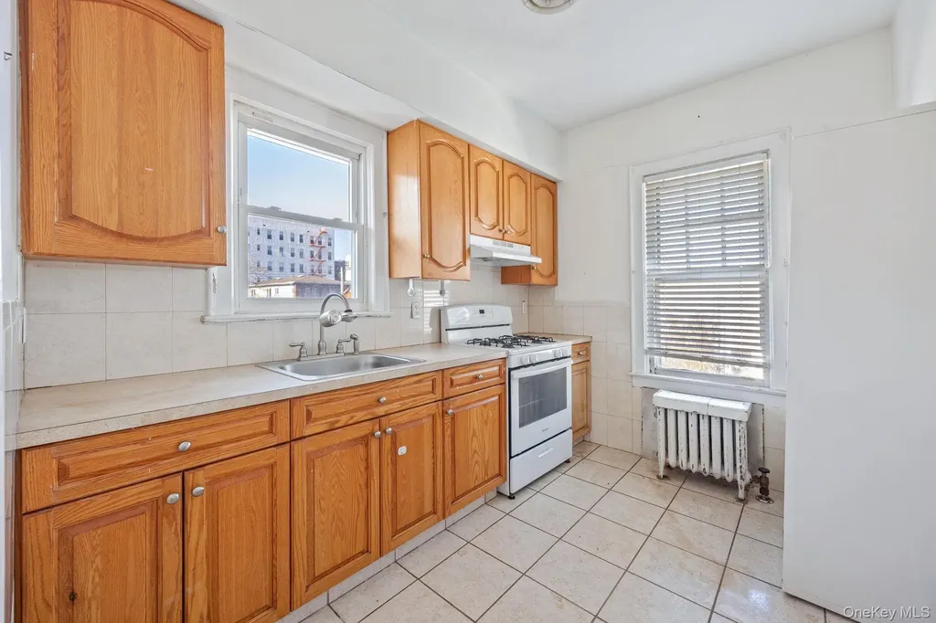 2109 Avenue R Brooklyn NY 11229