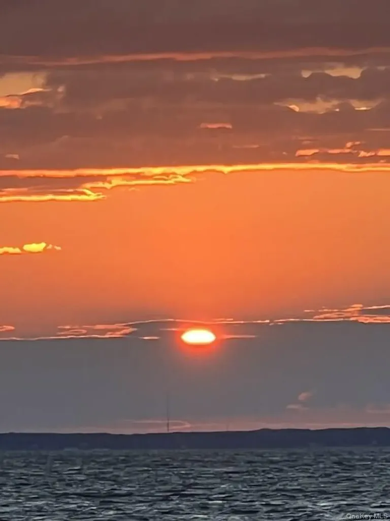 42 Towd Point Road Southampton NY 11968