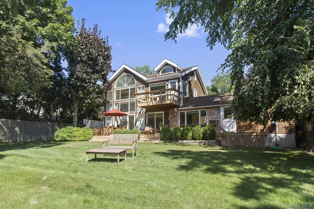 42 Towd Point Road Southampton NY 11968