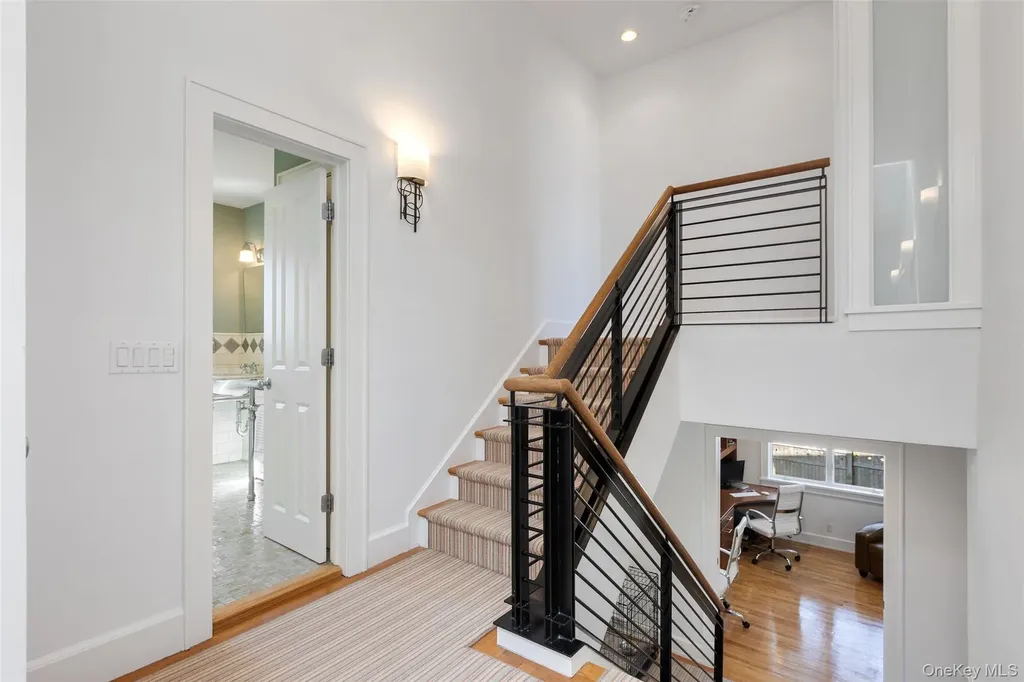 4 Trails End Rye NY 10580