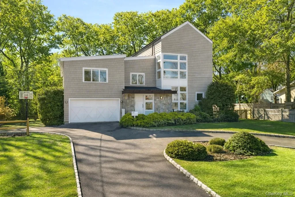 4 Trails End Rye NY 10580