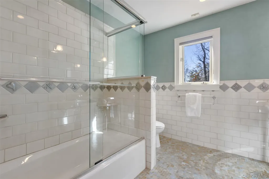 4 Trails End Rye NY 10580