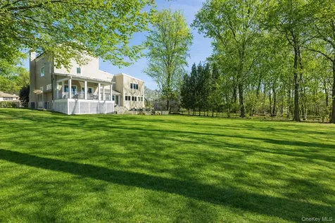 4 Trails End Rye NY 10580