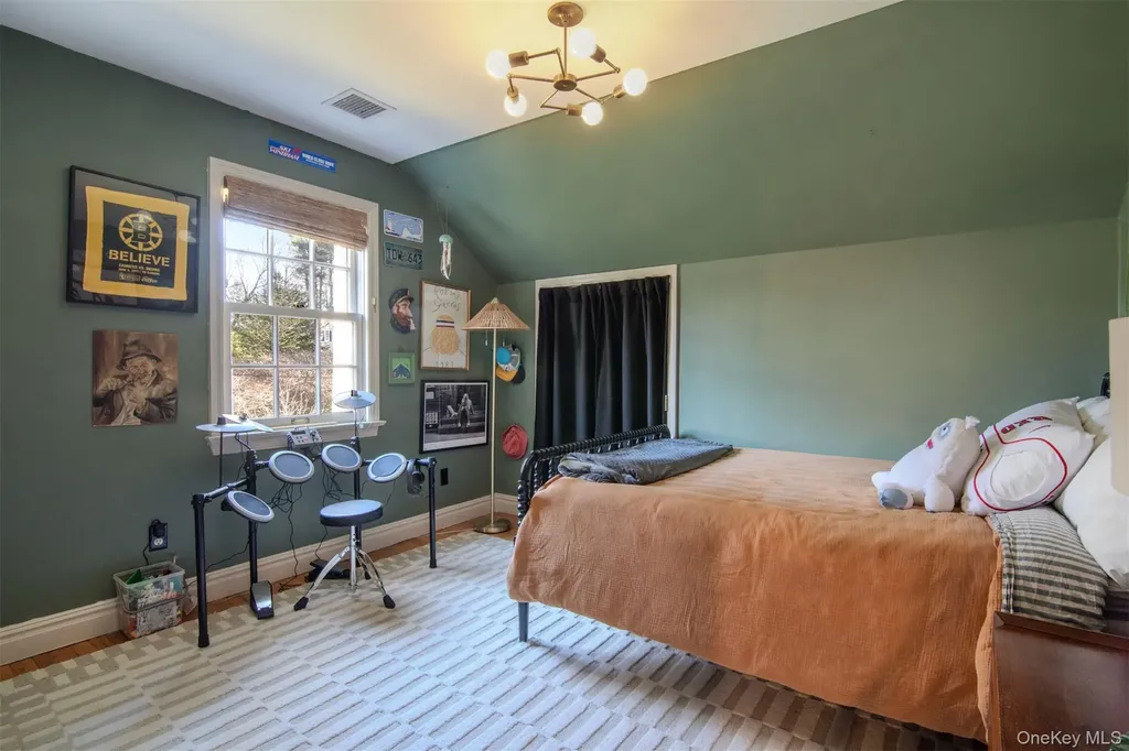 16 Bertha Place Irvington NY 10533